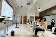 Organizes smoke-free activities to encourage staff to care about the health of their families and friends.